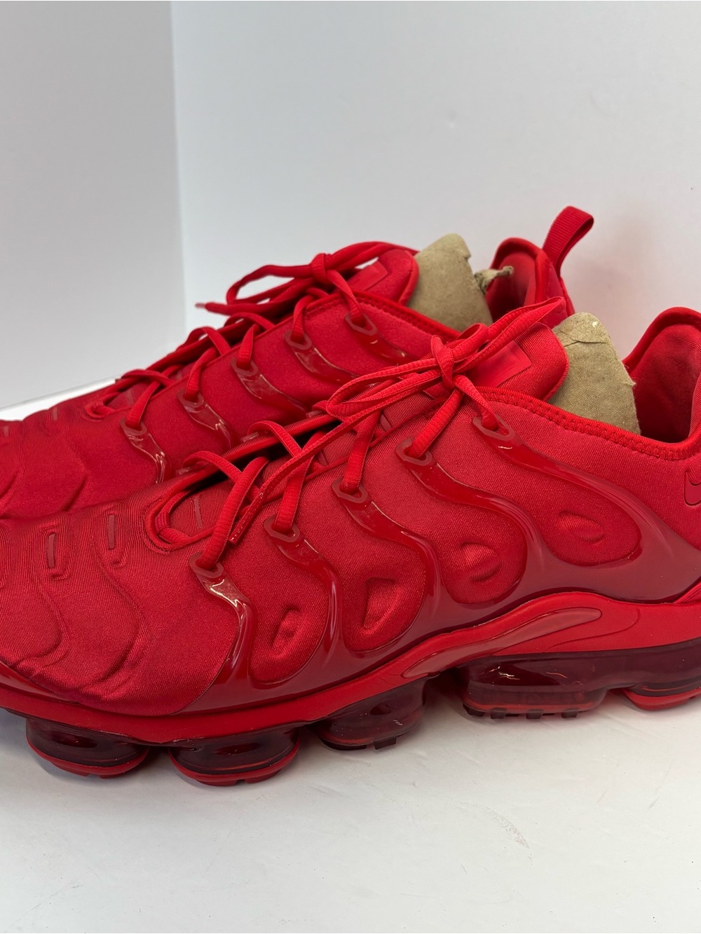 NIKE Air VaporMax Plus Running Shoes Mens Size 14 Triple Red CW6973-600 EUC